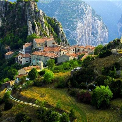 若羽臣、均胜电子目标价涨幅超70% 药明康德等51股获推荐丨券商评级观察